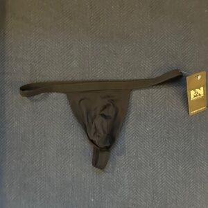 N2N  Bodywear | Men’s  Thong | NWT | Medium